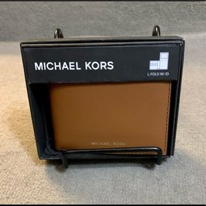 MK Micheal Kors Andy Leather L-Fold Wallet W/ID Flap Men’s Brown 86F1LANE6B $108